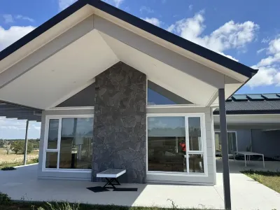 Painter Canberra House Bushs Lane